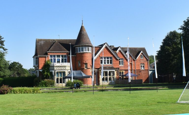 Loddon school